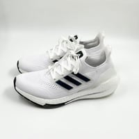 حذاء Adidas UltraBoost 22