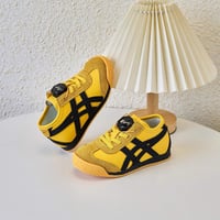 حذاء أطفال asics