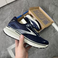 حذاء بروكس Brooks Cascadia