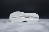 On Running Cloudnova X