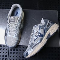 حذاء ميزونو – Mizuno