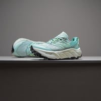 حذاء New Balance Hierro V9