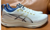 ASICS GEL-KAYANO 32