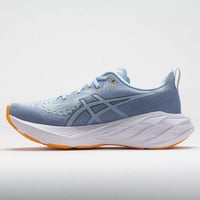 حذاء ASICS Novablast 4
