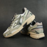 حذاء ميزونو – Mizuno