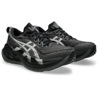 حذاء ASICS Novablast 2
