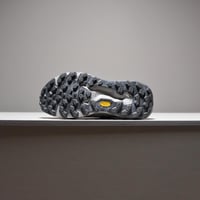 حذاء New Balance Hierro V9