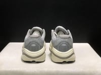 حذاء بروكس Brooks Ghost Max 2