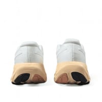 حذاء New Balance 1080