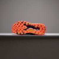 حذاء New Balance Hierro V9