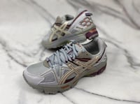 حذاء asics khan 8