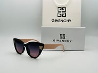 نظارة جيفنشي