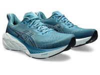 حذاء ASICS Novablast 4