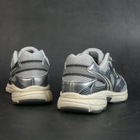 حذاء ميزونو – Mizuno