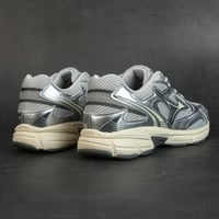 حذاء ميزونو – Mizuno