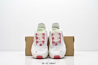 حذاء أطفال On Running