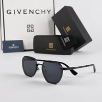 نظارة جيفنشي