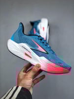 حذاء بروكس Brooks Hyperion Max 2