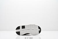 حذاء أطفال On Running