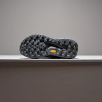 حذاء New Balance Hierro V9