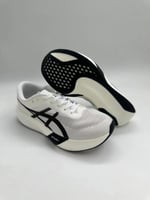 حذاء اسيكس Metaspeed Sky