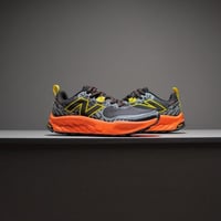 حذاء New Balance Hierro V8