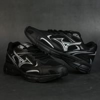 حذاء ميزونو – Mizuno