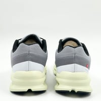 حذاء On Running cloud