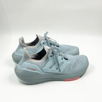 حذاء Adidas UltraBoost 22