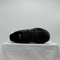 حذاء asics khan 8