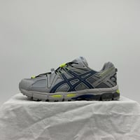 حذاء asics khan 8
