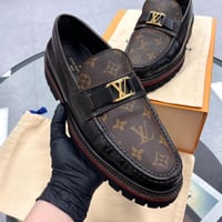 حذاء لويس فيتون LV