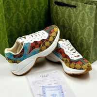حذاء غوتشي Gucci