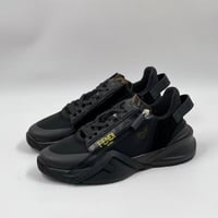 حذاء فيندي Fendi