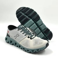 حذاء On Running cloud