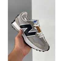 كاجوال New Balance 327