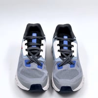 حذاء On Running cloud