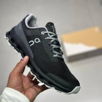 حذاء On Running cloud