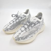 حذاء ييزي 380