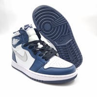 حذاء Nike Air Jordan