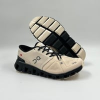 حذاء On Running cloud