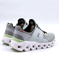 حذاء On Running cloud