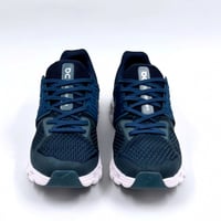 حذاء On Running cloud