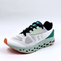 حذاء On Running cloud