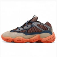 حذاء ييزي 500