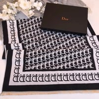 شيلان نسائية