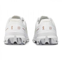 حذاء On Running cloud