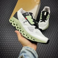 حذاء On Running cloud