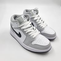 حذاء Nike Air Jordan