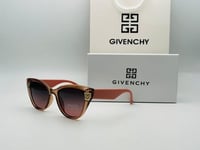 نظارة جيفنشي